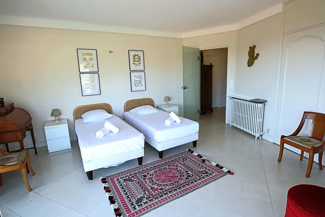 Résidence Appartement 3 Chambres Tout équipé De 105 M2 Avec Vue Mer Et Collines