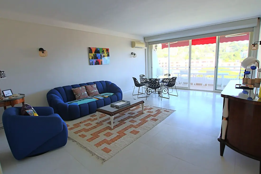 Résidence Appartement 3 Chambres Tout équipé De 105 M2 Avec Vue Mer Et Collines