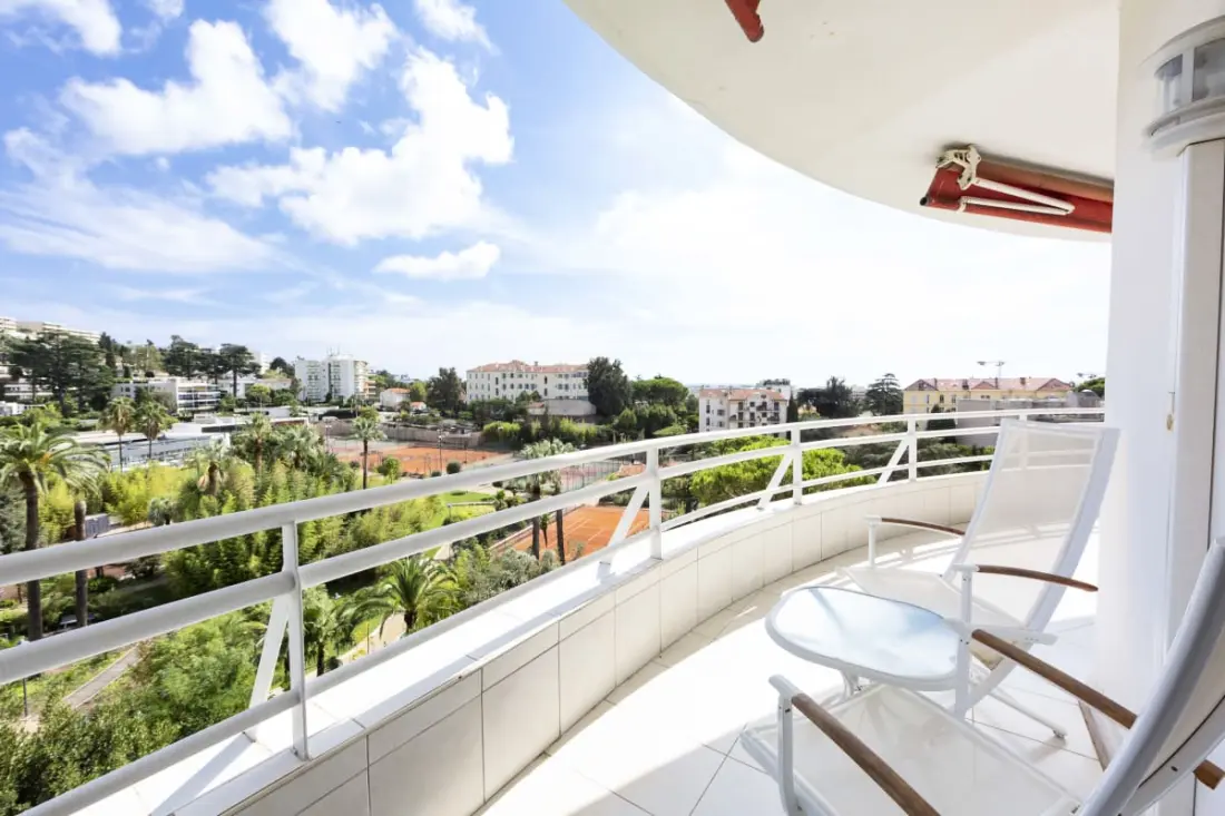 Résidence Appartement Entièrement équipé De 105 M2 Avec Vue Mer Et Collines