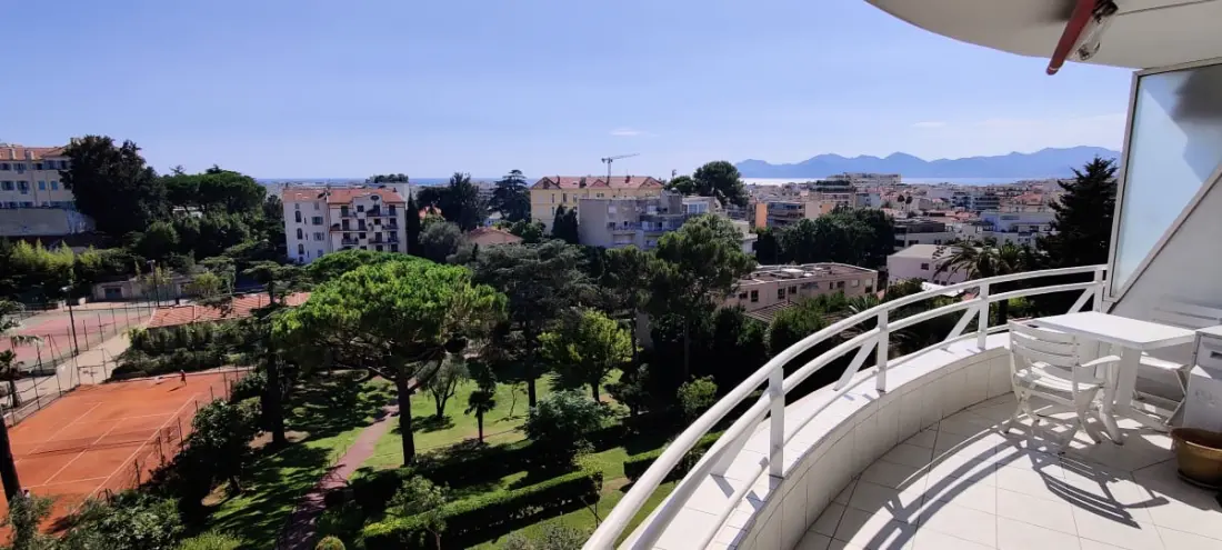 Résidence Appartement Entièrement équipé De 105 M2 Avec Vue Mer Et Collines