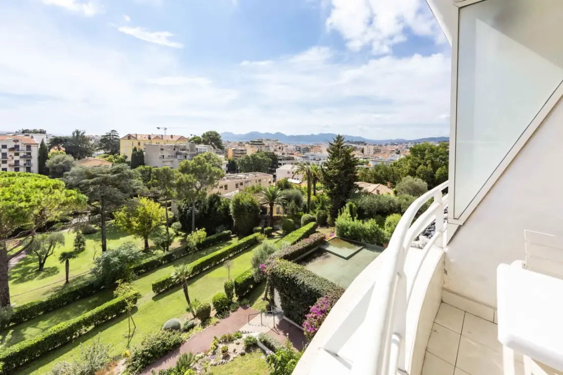 Résidence Appartement Entièrement équipé De 105 M2 Avec Vue Mer Et Collines