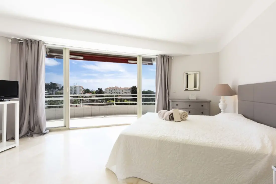 Résidence Appartement Entièrement équipé De 105 M2 Avec Vue Mer Et Collines