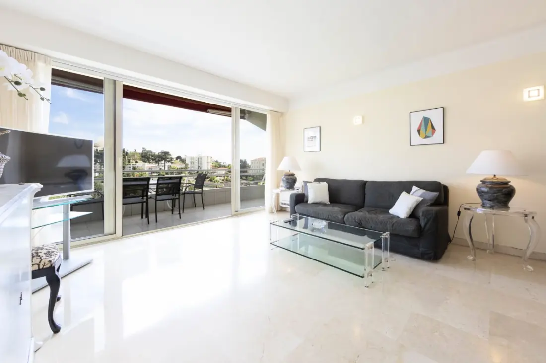 Résidence Appartement Entièrement équipé De 105 M2 Avec Vue Mer Et Collines