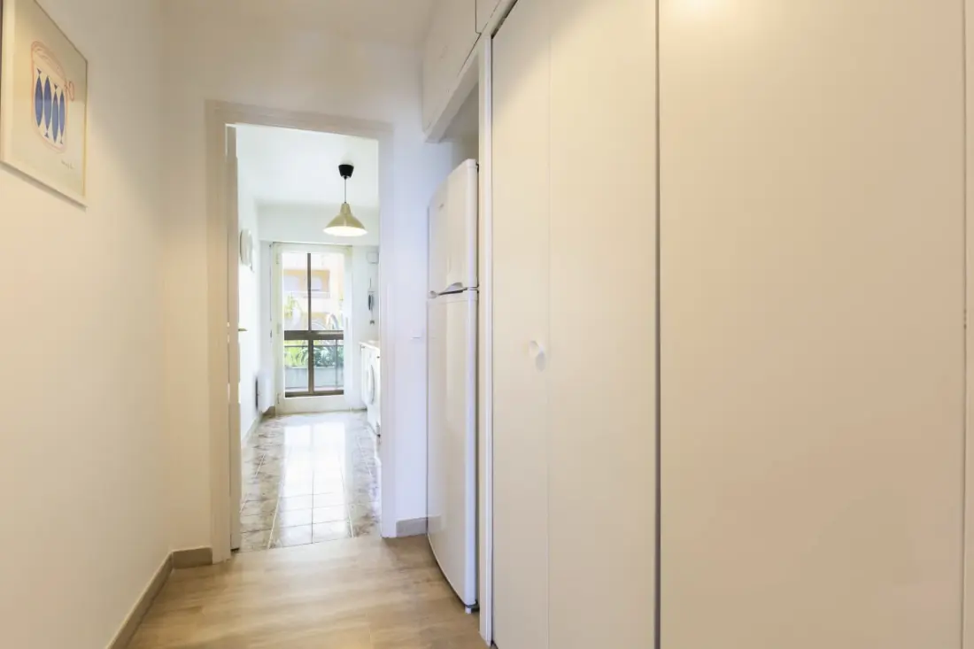 Résidence Appartement équipé De 70 M2 Face à La Mer Dans Le Quartier Du Palm Beach
