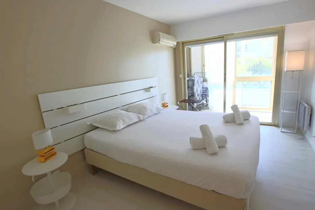 Résidence Appartement équipé De 70 M2 Face à La Mer Dans Le Quartier Du Palm Beach