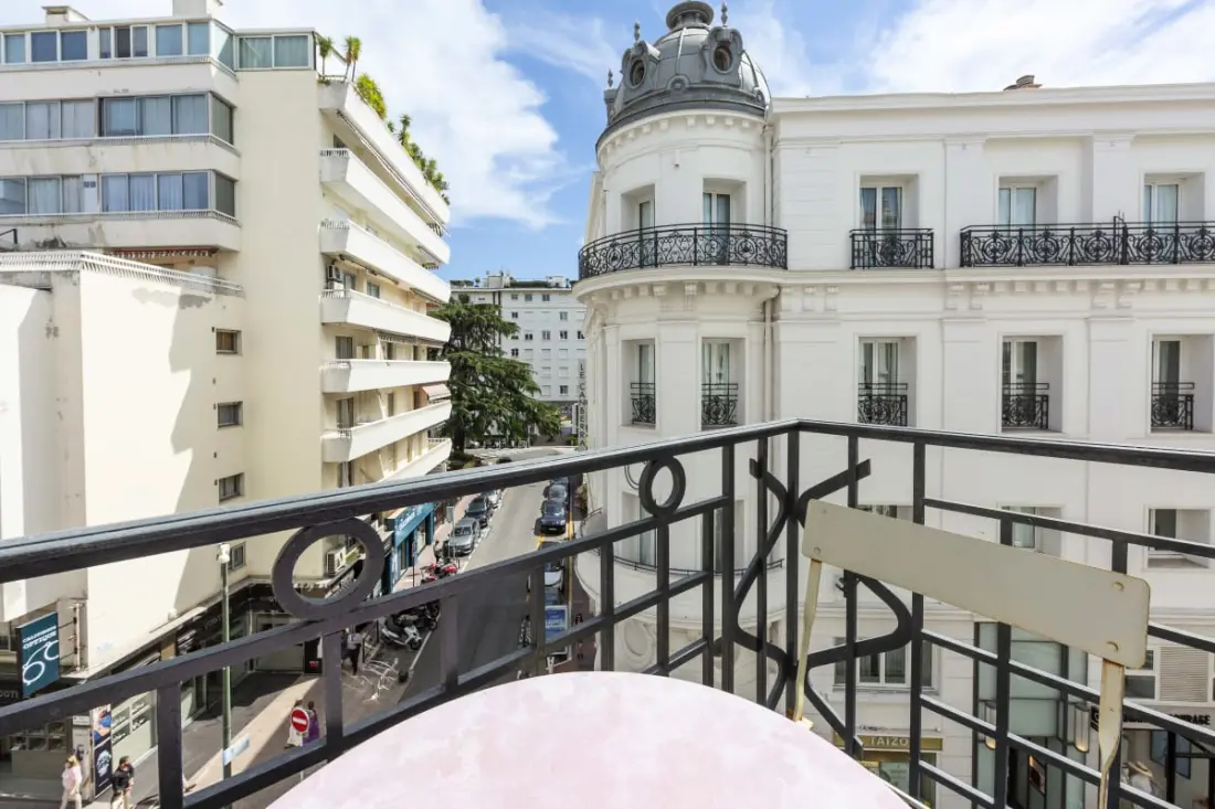 Résidence Appartement Moderne De 90 M2 Dans La Rue D'antibes &amp; Croisette à 200 Metres