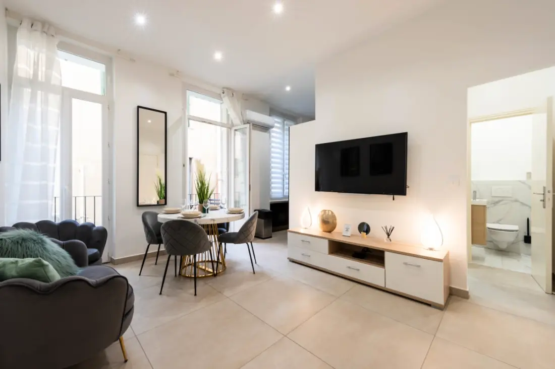 Résidence Appartement Moderne En Plein Centre Ville !