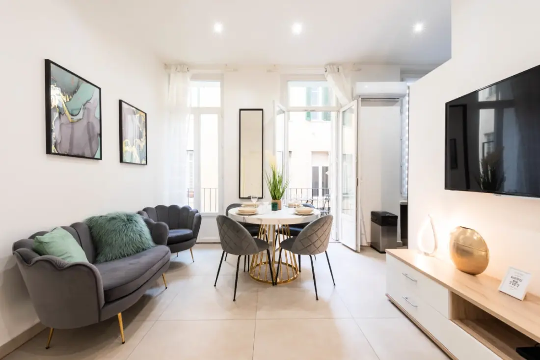 Résidence Appartement Moderne En Plein Centre Ville !