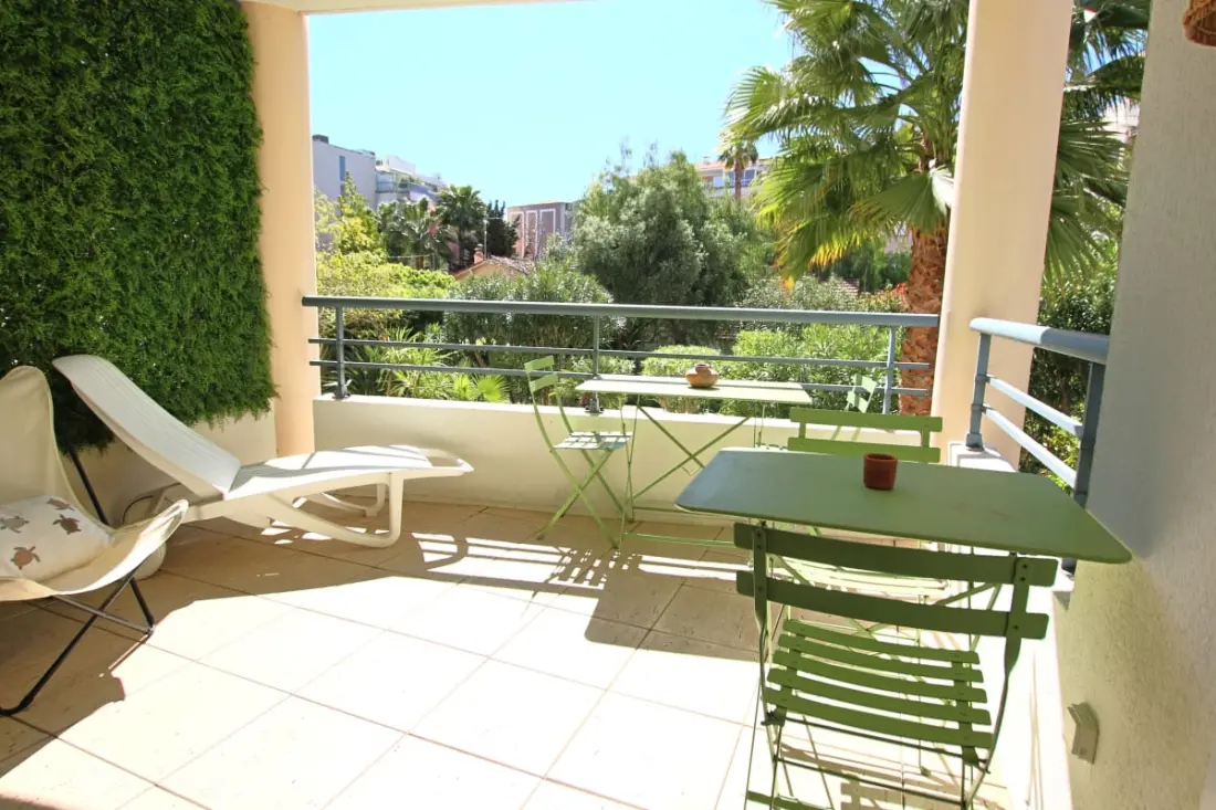 Résidence Appartement Climatisé, 2 Chambres &amp; Salles De Bain à La Décoration Raffinée