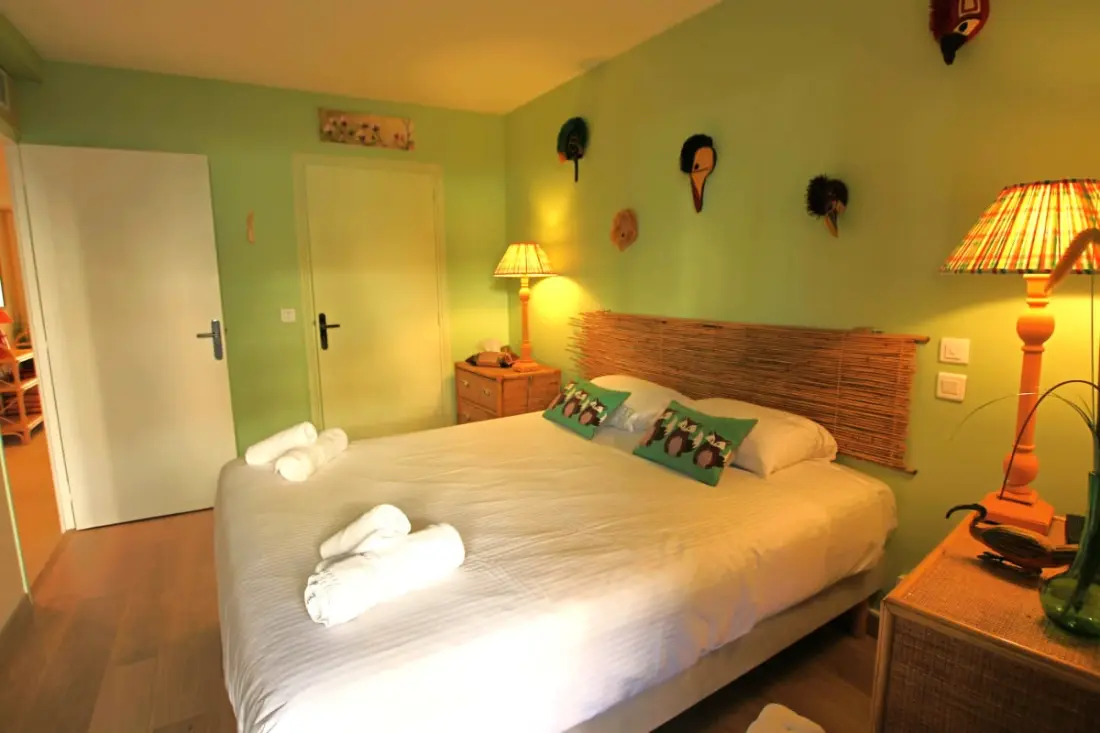 Résidence Appartement Climatisé, 2 Chambres &amp; Salles De Bain à La Décoration Raffinée