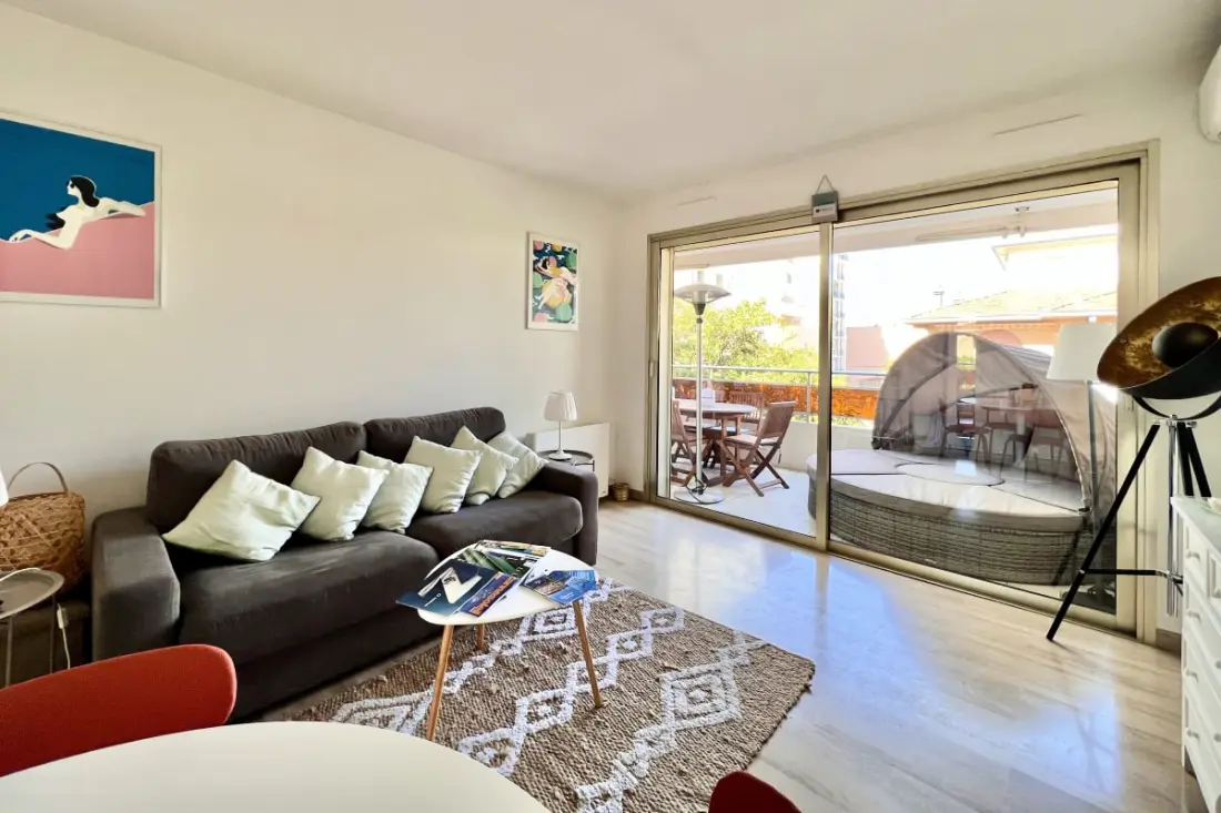 Bel Appartement Avec Terrasse Proche Croisette