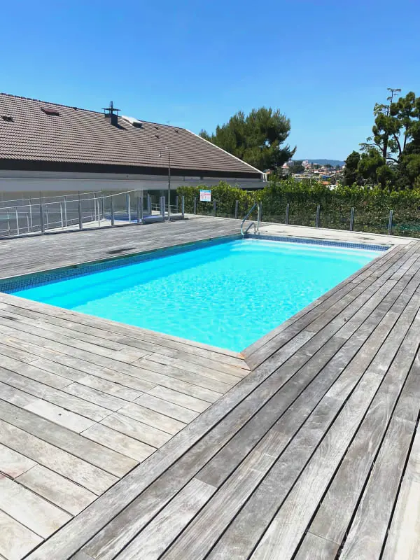 Résidence Oxford Beau  2 Pièces Dans Un Immeuble Neuf Avec Piscine Avec Parking