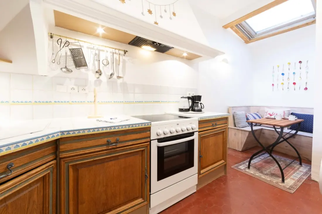 Résidence Grand Studio Au Cœur De Cannes Meynadier, Quartier De La Vieille Ville !