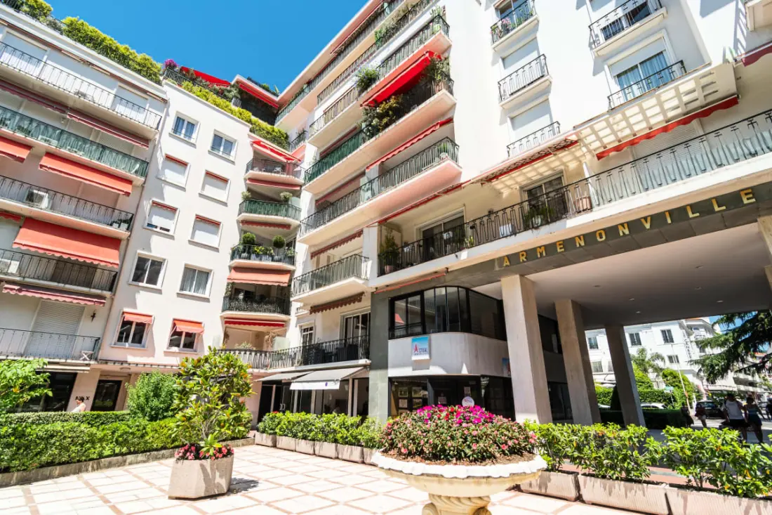 Armenonville 3 Pcs Premium Balcon Parking Croisette 2 Mns Olam Properties