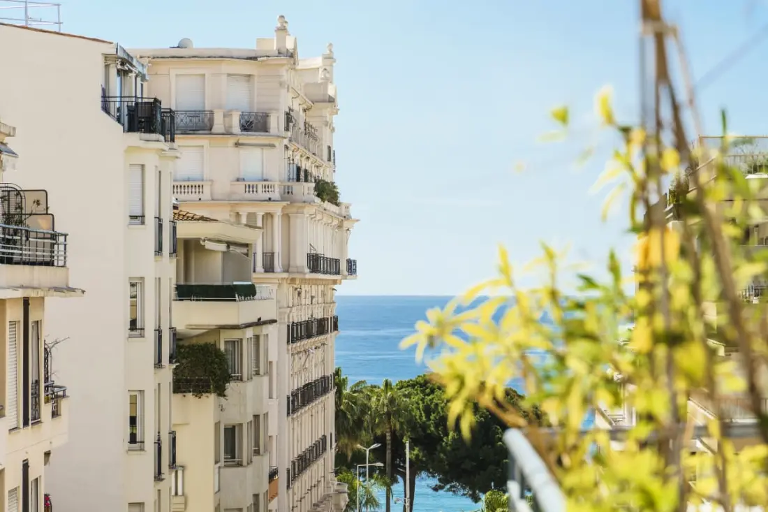 Résidence Centre Ville De Cannes, 2p Moderne Avec Terrasse
