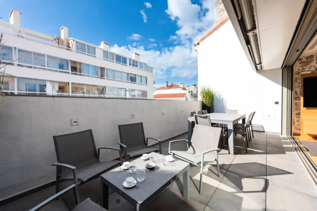Résidence Duplex 145m² Terrasse Et Ascenseur Privé