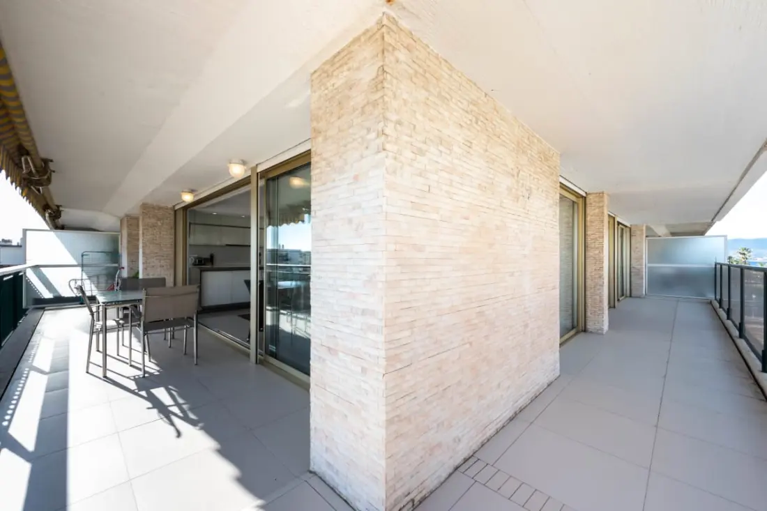 Résidence Duplex Avec Rooftop Vue Mer – Palm Beach