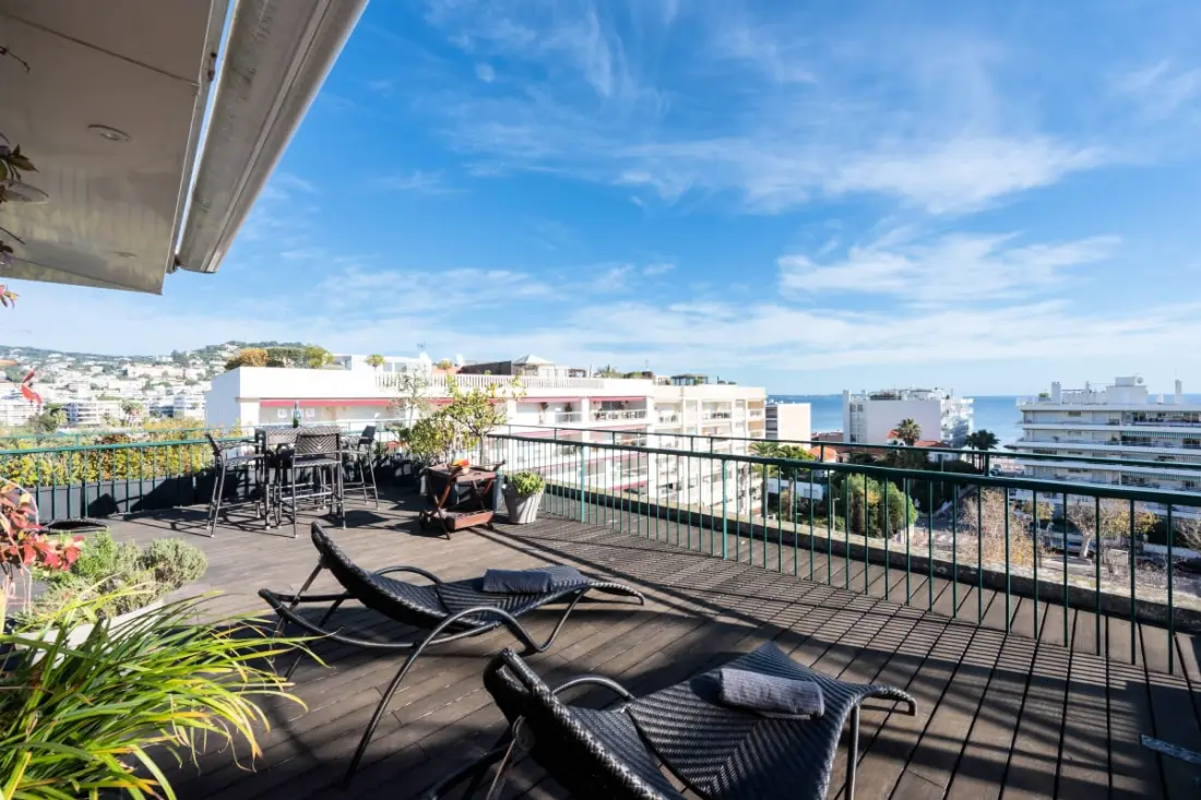 Résidence Duplex Avec Rooftop Vue Mer – Palm Beach
