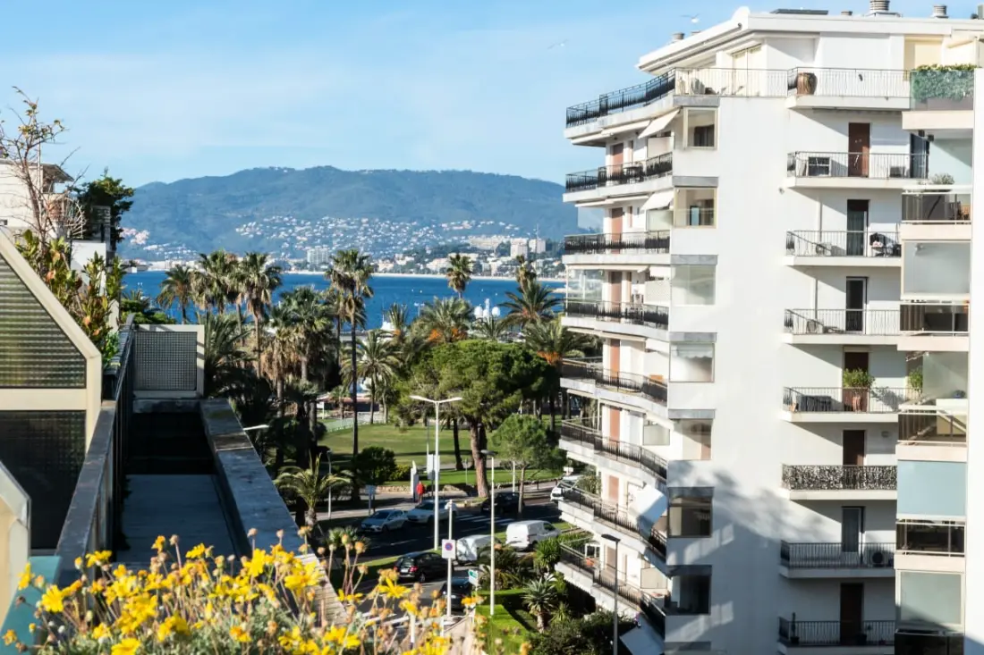 Résidence Duplex Avec Rooftop Vue Mer – Palm Beach