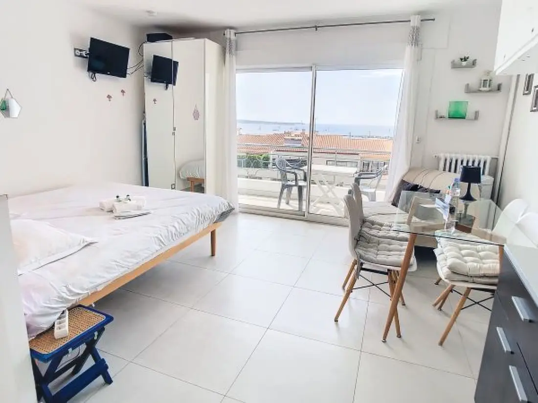 Résidence Lovely, modern studio with sea view 117
