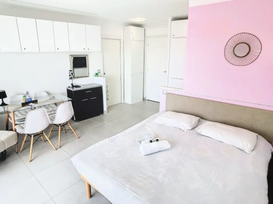 Résidence Lovely, modern studio with sea view 117