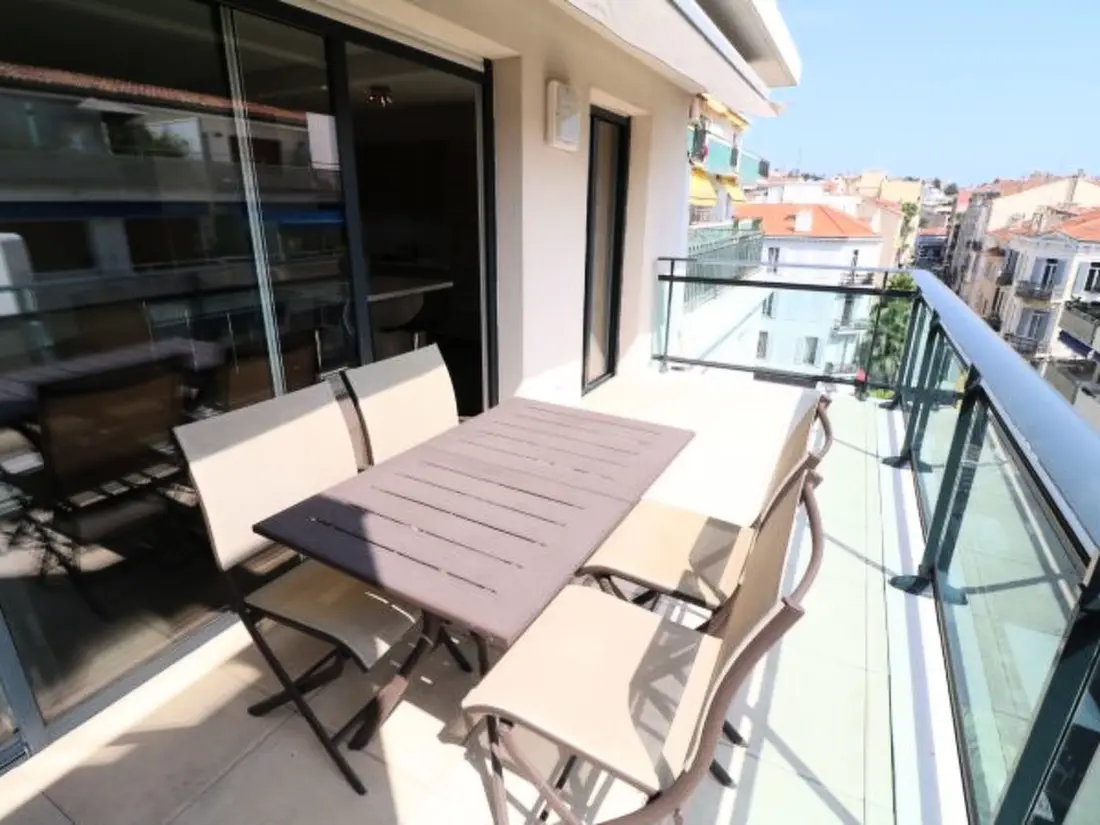 Résidence Modern 3 bedroom Lecerf 5 to  the Croisette 411