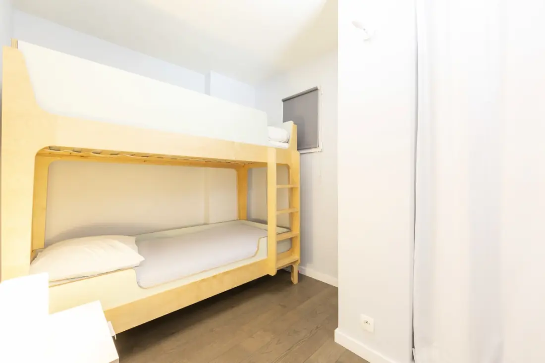 Résidence Moderne Appartement 2 Chambres/1 Salle De Bain, Terrasse Calme/aperçu Mer