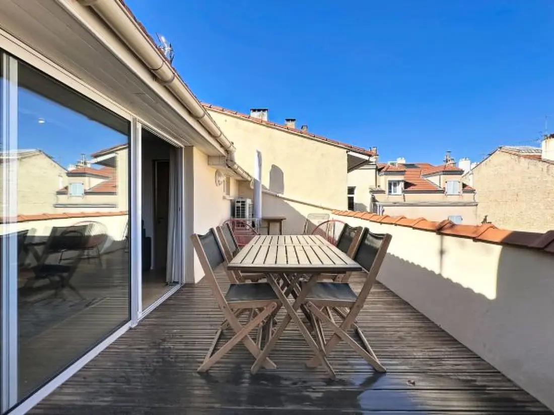 Résidence Penthouse 1 bedroom rue d'Antibes 214