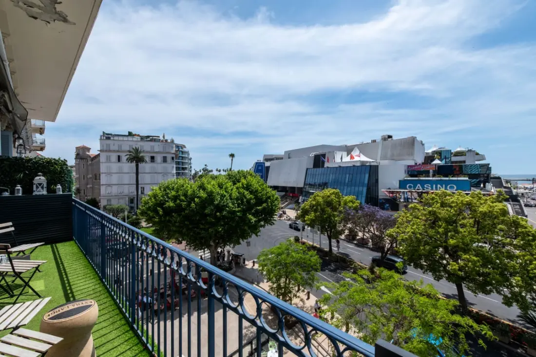 Résidence Prestige Et Confort Face Au Palais Des Festivals