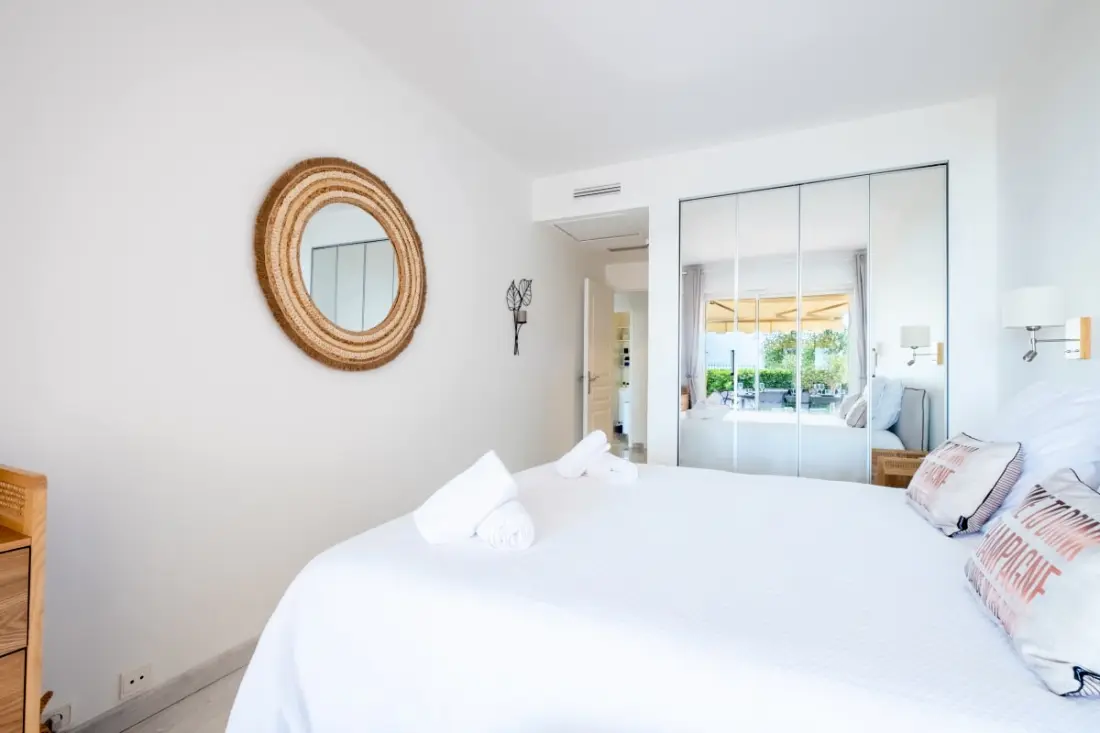 Résidence Rare ! Superbe 3 Pièces Avec Jardin Face à La Mer