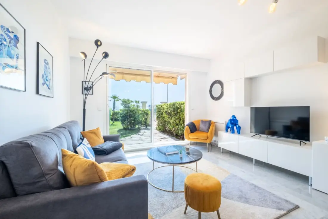 Résidence Rare ! Superbe 3 Pièces Avec Jardin Face à La Mer