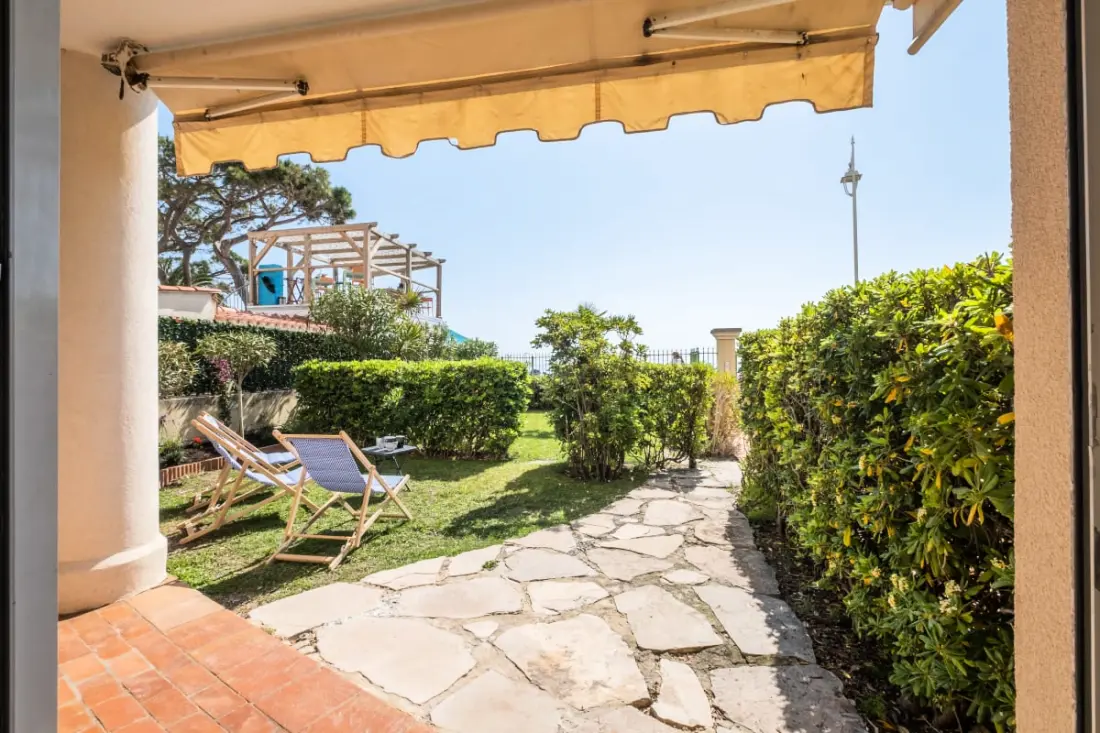 Résidence Rare ! Superbe 3 Pièces Avec Jardin Face à La Mer