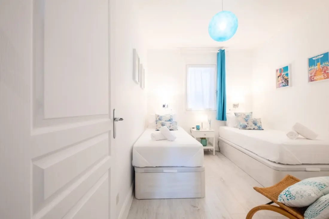 Résidence Rare ! Superbe 3 Pièces Avec Jardin Face à La Mer