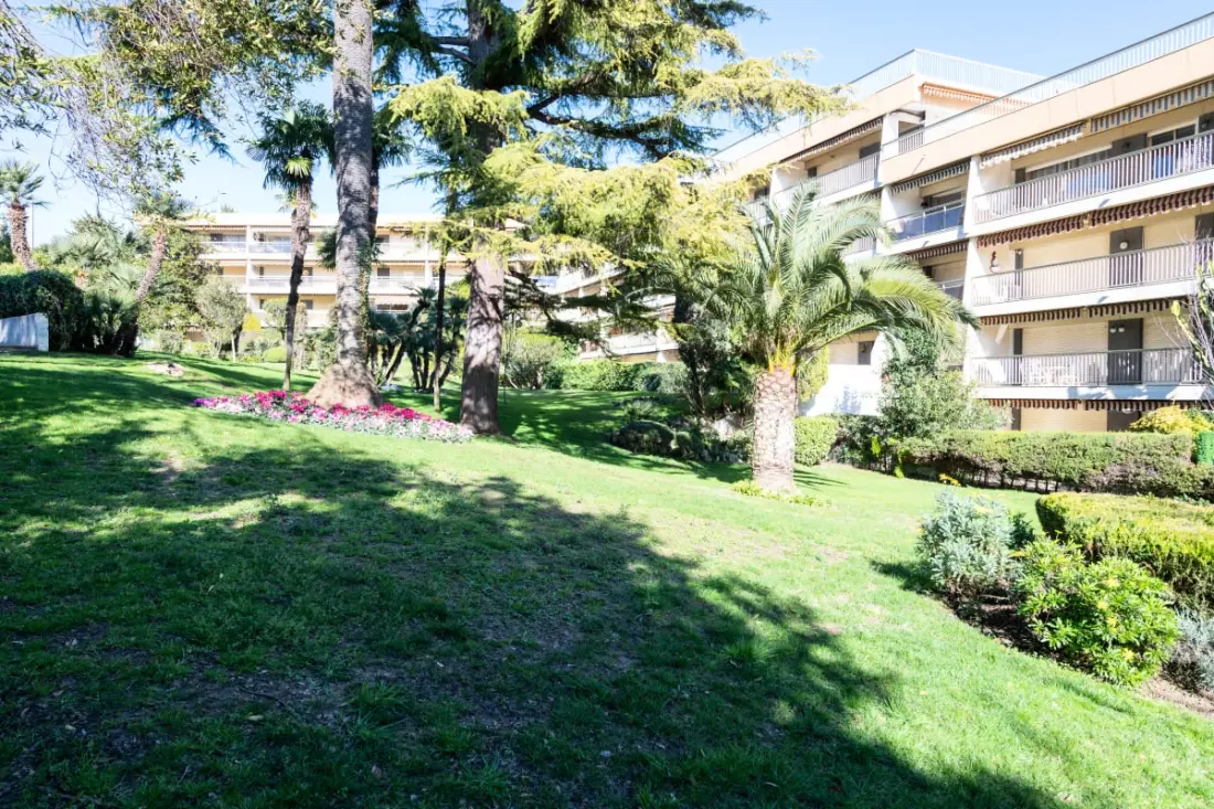 Résidence Spacieux 3p En Résidence Avec Piscine