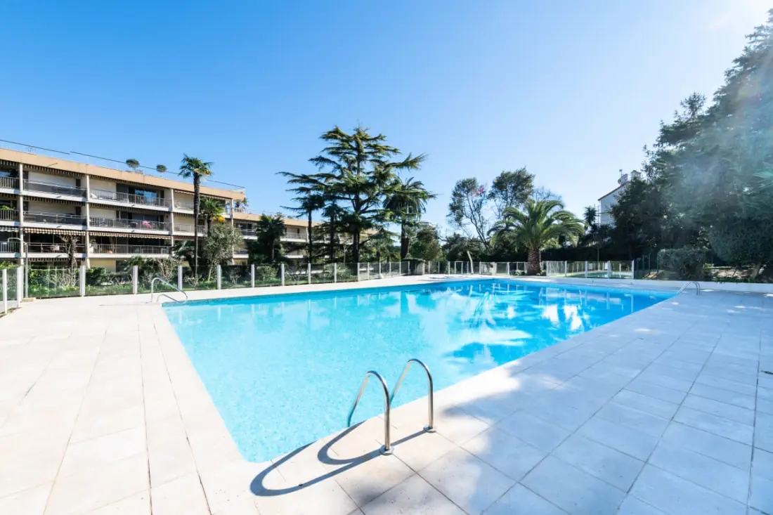 Résidence Spacieux 3p En Résidence Avec Piscine