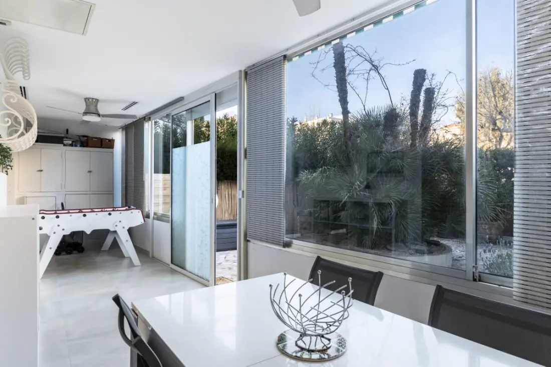 Spacieux 80 M² Avec Immense Terrasse à Cannes