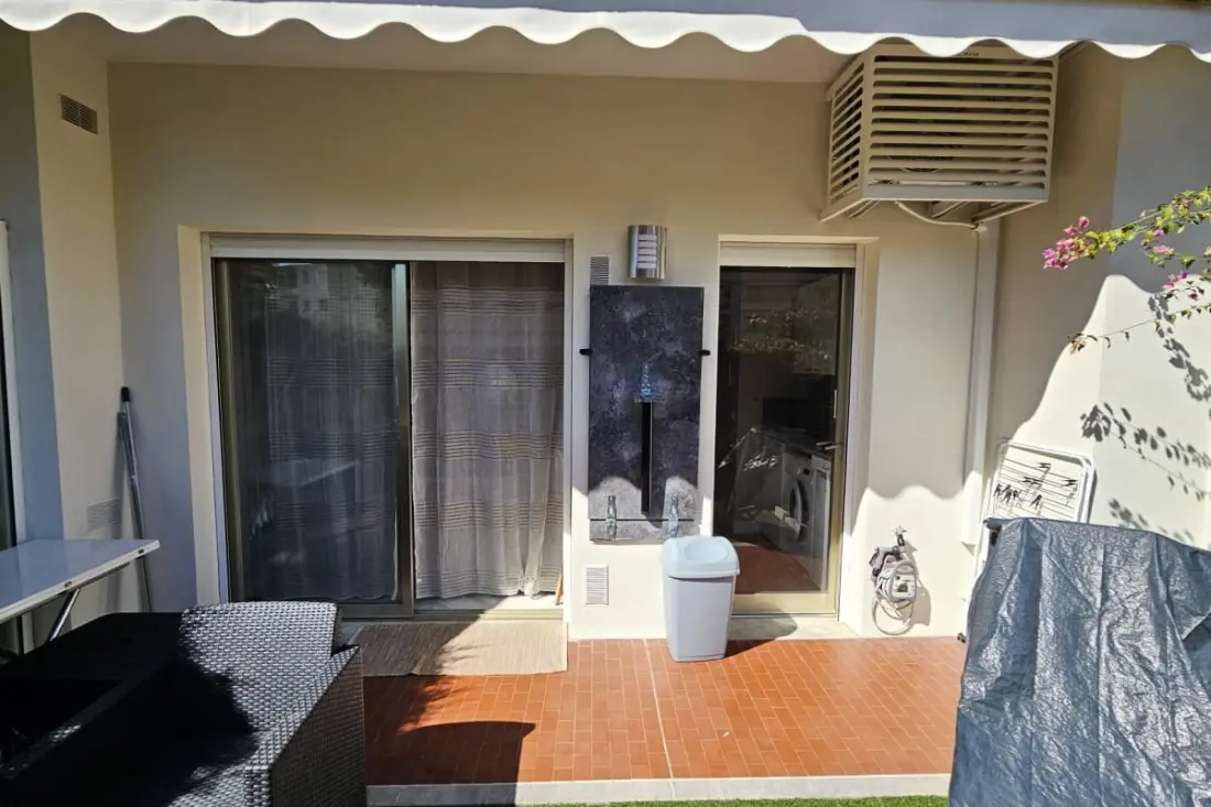 Studio Lumineux Avec Terrasse à Cannes