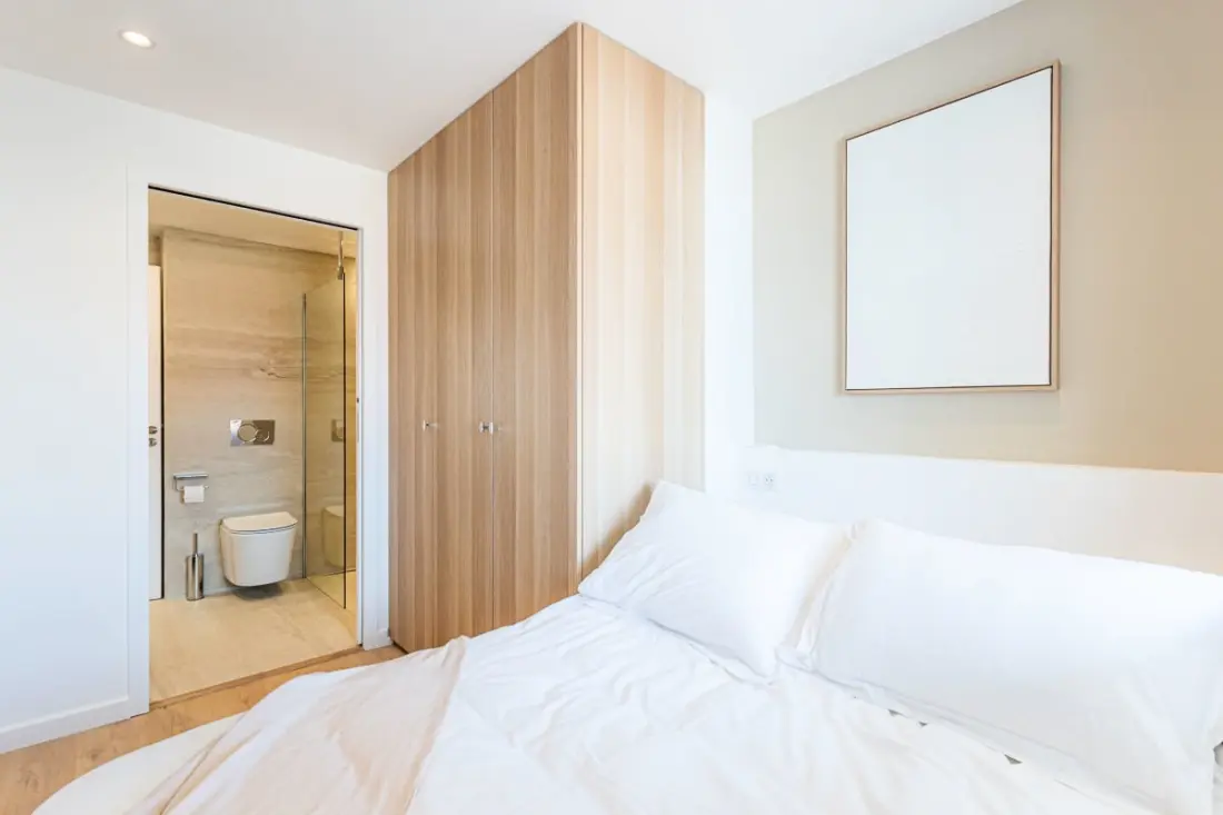 Sublime Fully Renovated 2 Bedroom Apartment In Center Of Cannes