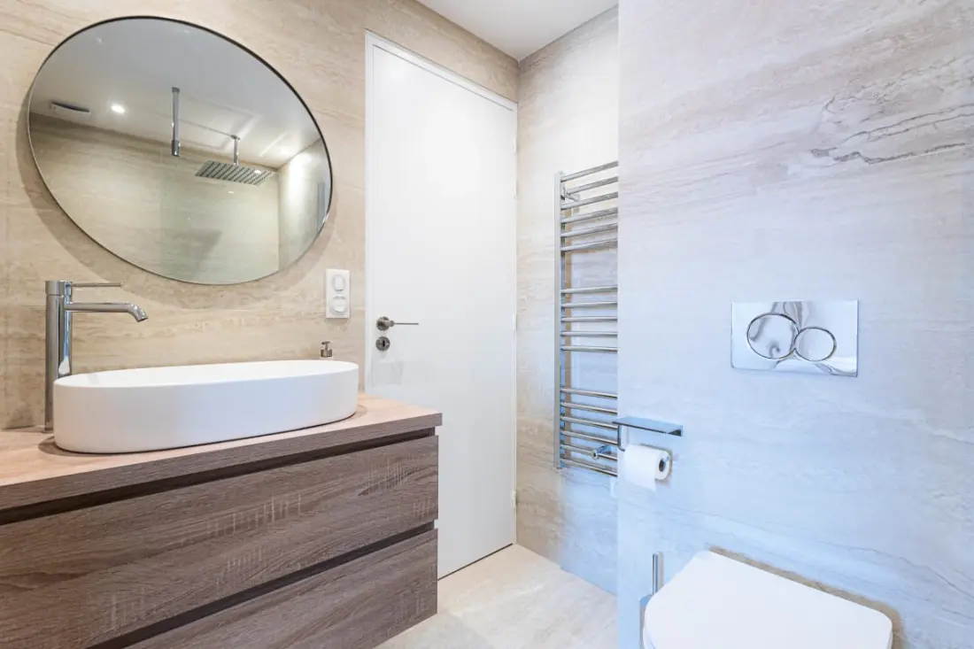 Sublime Fully Renovated 2 Bedroom Apartment In Center Of Cannes