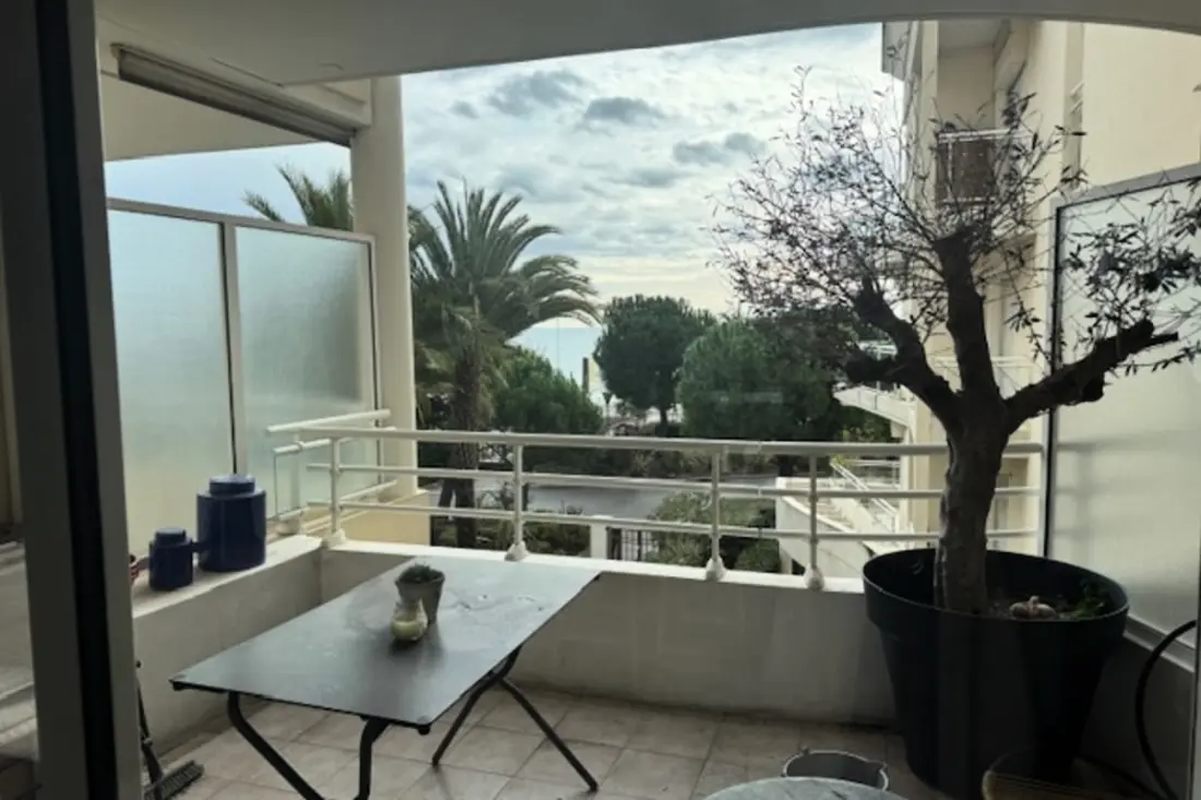 Terrasse Et Piscine à Deux Pas De La Plage