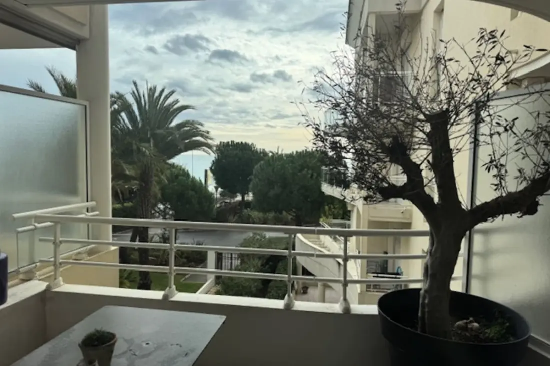 Terrasse Et Piscine à Deux Pas De La Plage