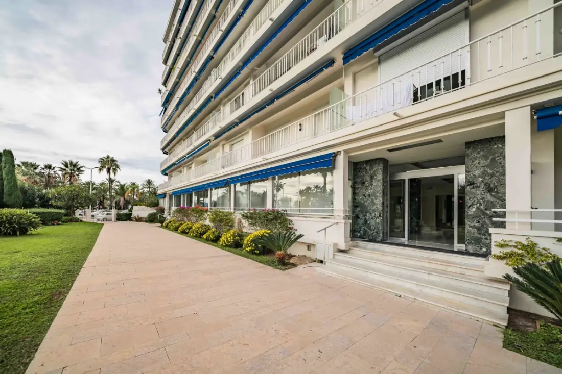 Wonderful 4 Bedroom Apartment In La Croisette
