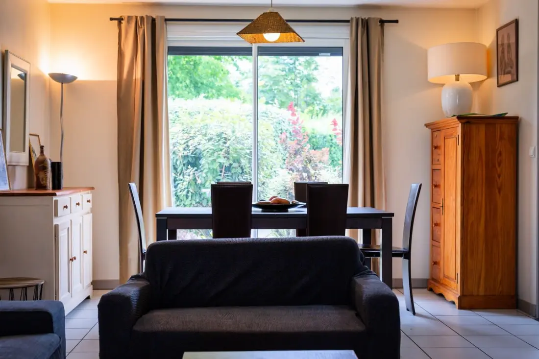 L'olivier, Charmante Maison Avec Parking Et Jardin