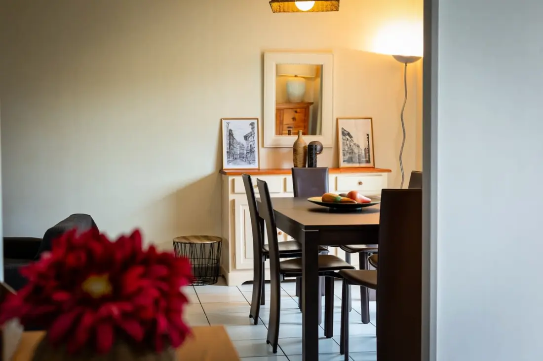 L'olivier, Charmante Maison Avec Parking Et Jardin