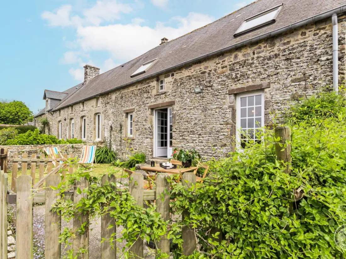 Maison de Vacances Canville-la-Rocque 2