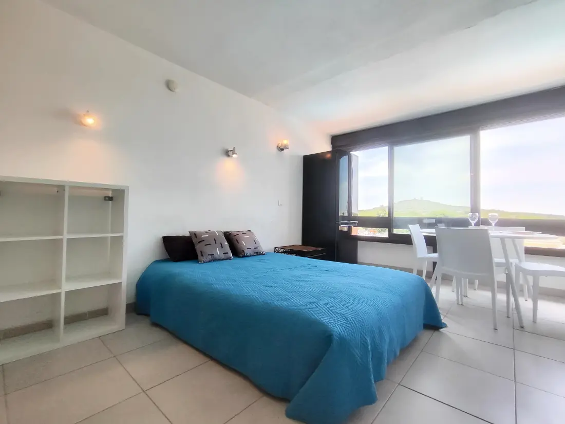 PORT VENUS RESIDENCE
