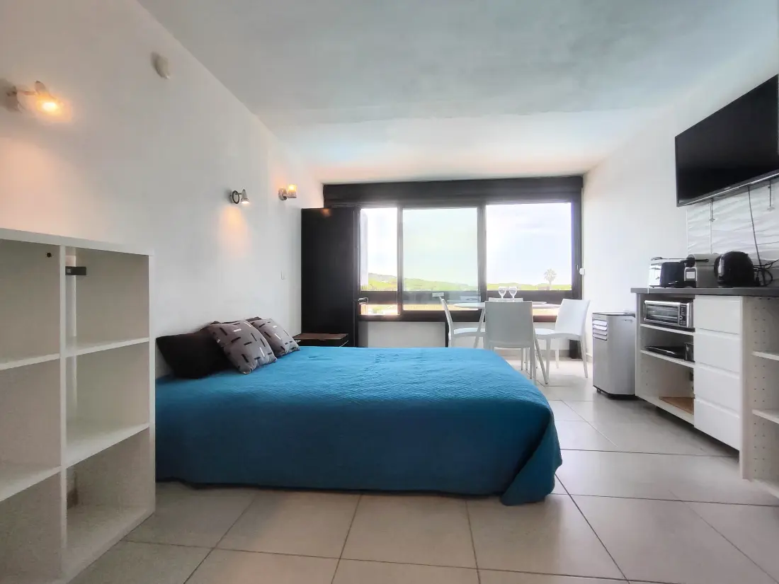 PORT VENUS RESIDENCE