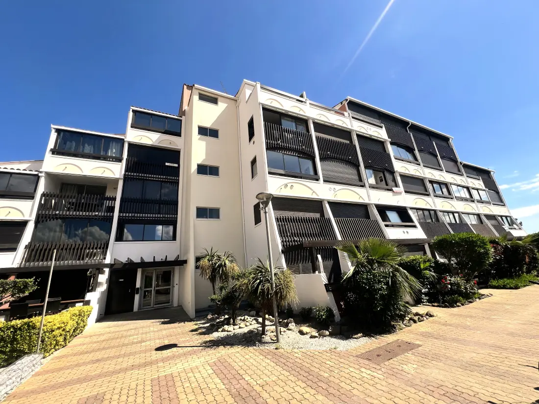 PORT VENUS RESIDENCE