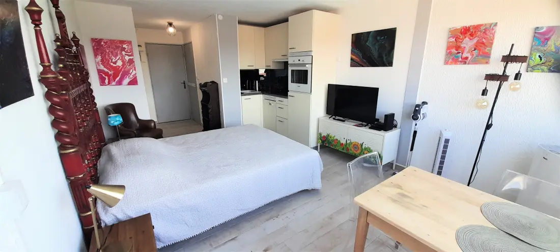 PORT VENUS RESIDENCE