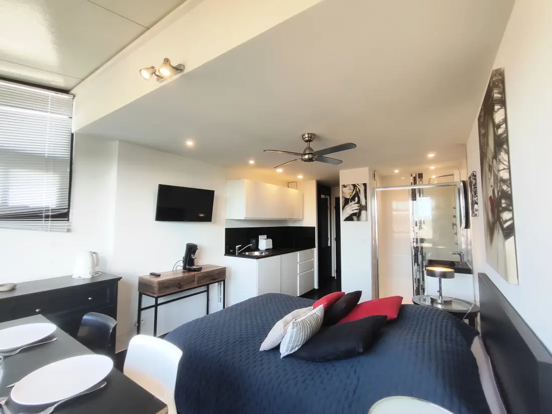 PORT VENUS RESIDENCE